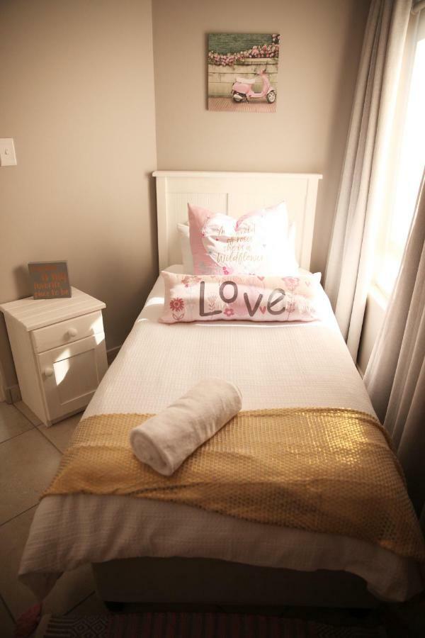 Mari-Amor Self-Catering Apartments Mossel Bay Exterior photo